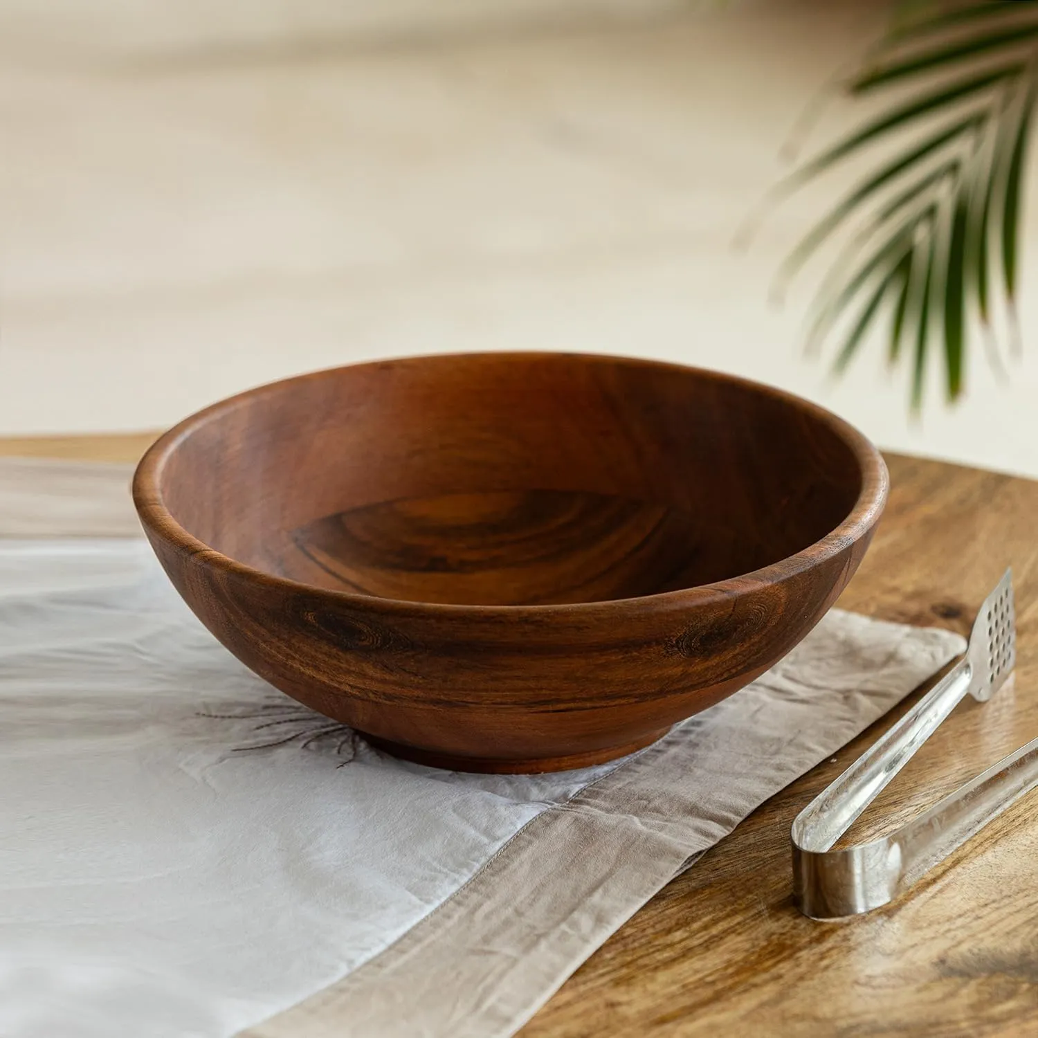 The wooden tone Wooden Salad Bowl Natural Finish Eco Friendly Serving Bowl Solid Wood Kitchen Use