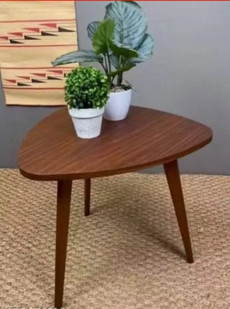 The wooden tone Coffee Table Solid Mango Wood Triangle Accent Table for Living Room